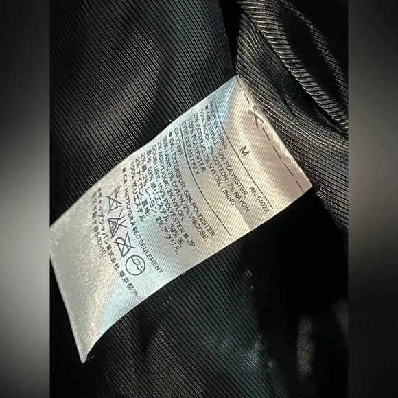 Banana Republic Men's Charcoal And Wool Blemd Top Coat 
Trench Coat
Size Medium - Picture 4 of 6